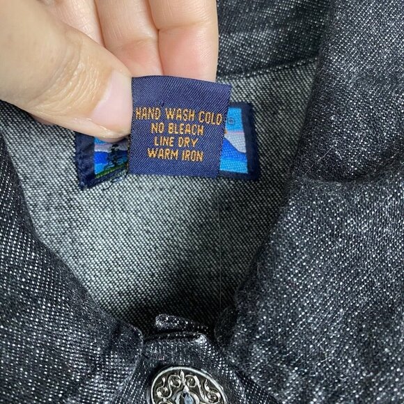 Shaver Lake Floral Embroidered Denim Jacket - Picture 4 of 12